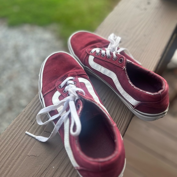 Maroon Vans - Picture 9 of 9